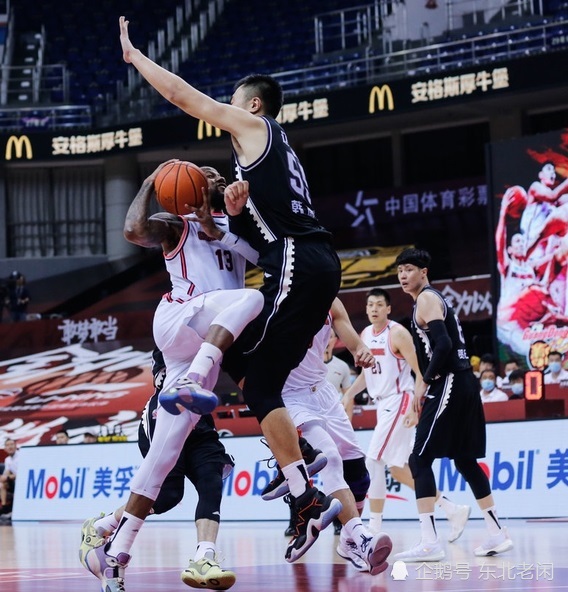 辽篮锋线你不是漏洞你就是个大窟窿