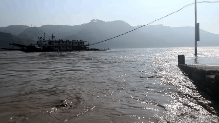 长江江津段 石蟆羊石,白沙,石门,支坪,朱杨5个场镇超保证水位,其余