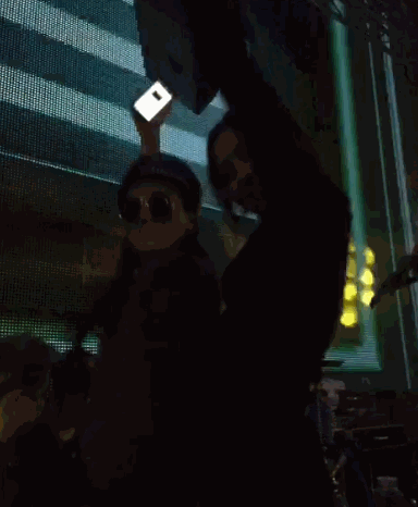 潘玮柏|潘玮柏懒理妻子绯闻，婚后现身秀恩爱自称幸福肥，戴婚戒感情稳定