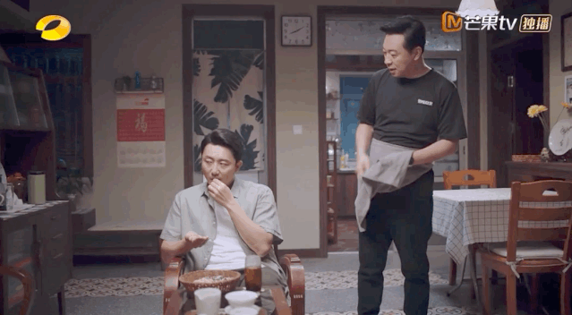 以家人之名|《以家人之名》：比起宋威龙张新成，他们的爸爸才是顶流男神吧！