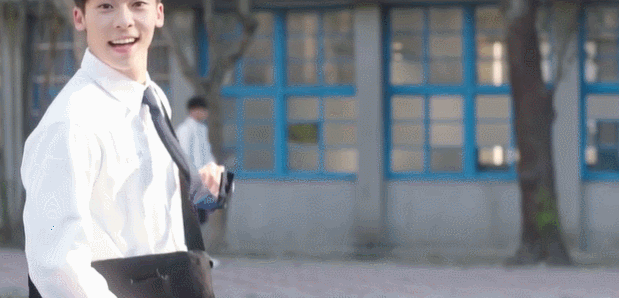 我好喜欢你|大龄明星装嫩，看来中国没有年轻演员