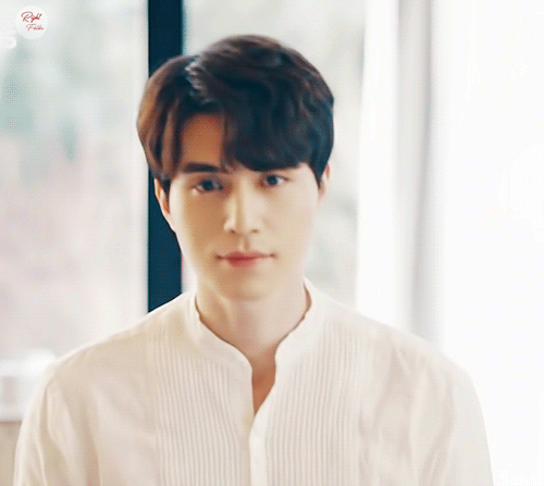 今日坐诊牙医李栋旭你要不要预约