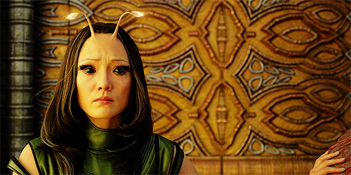 丧父丧兄妈妈还精神分裂,她却自强不息靠"螳螂女"一角获得成功