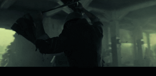 八佰|《八佰》导演好好学学《血战台儿庄》，和鬼子同归于尽该怎么拍？