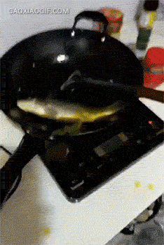 看起来像是已经被蒸熟了似的,画面实在是太搞笑了.