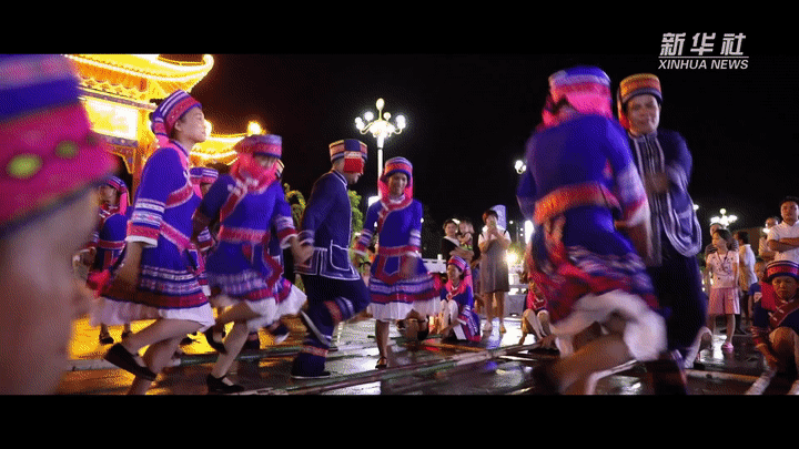 锅瓢交响,欢歌笑语新生活的烟火升起了策划:王念统筹:王军伟,南辰记者