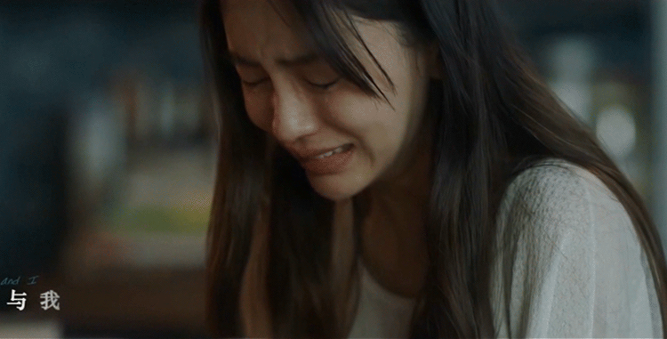 杨颖|Baby哭戏登热搜榜首，“微笑唇”阻碍了她的演技？
