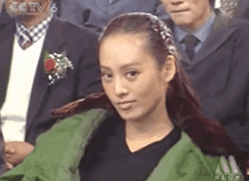 古力娜扎|娜扎到底怎么了哦…撞脸张馨予后又突然复制粘贴宁静的脸了？！