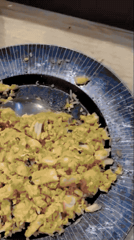 肌肉|网红猛男的跳舞肌肉引发围观，但他其实患上了罕见病