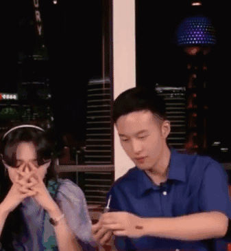 郑爽|郑爽一点都不傻，放在职场上能秒杀你