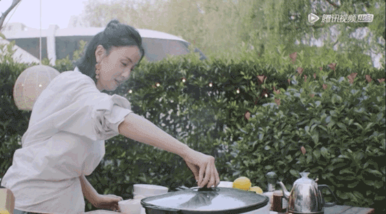 陶虹|48岁的陶虹太霸气了：过气算什么？我从不需要谁来表彰