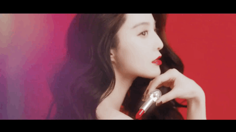 范冰冰|刚从金主那拿到大饼的范冰冰，竟然因旧爱被吴秀波告了…