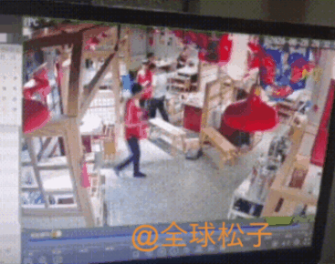 陈赫|陈赫火锅店“炸伤”顾客，手部达2度烫伤，店方仅赔偿1千元
