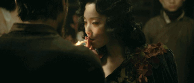 张天爱|吴秀波糊了后，为何是张天爱扛旗？学倪妮走时尚路的她扛得动？