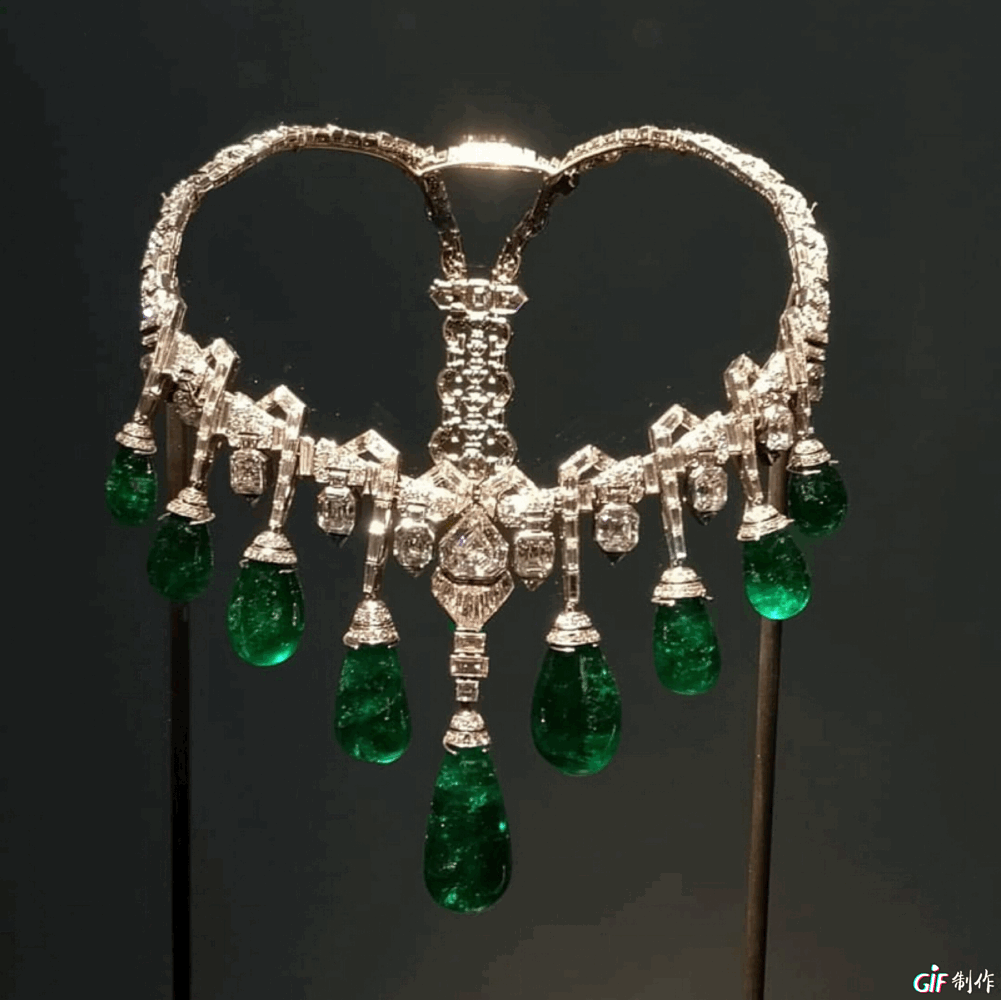 埃及末代王室的传世珠宝于珠光鬓影中的落日余晖