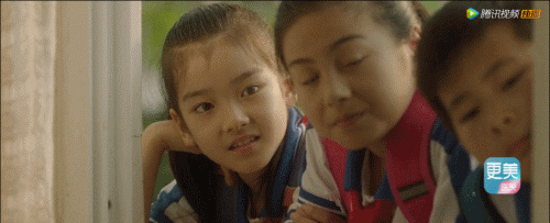 蹭热度|好笑吧？她还需要蹭热度？