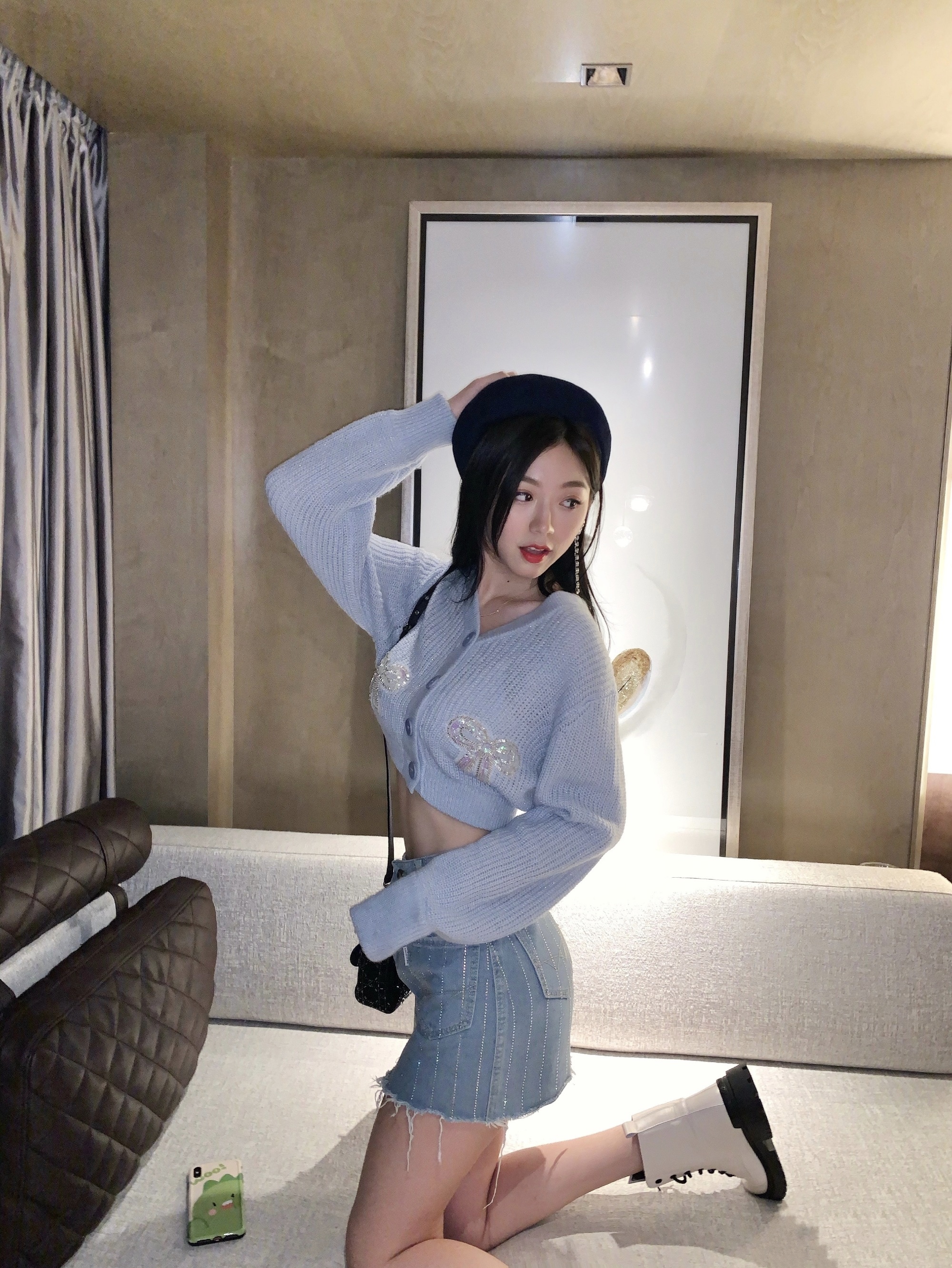 kpl为何正经人从不看比赛?看女解说ta的3张腿照,你就懂了!