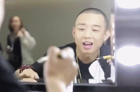 陈小春|满嘴狗粮！直播秀恩爱，比应采儿陈小春的爱情还甜！