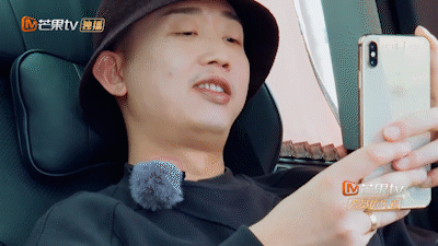 陈小春|满嘴狗粮！直播秀恩爱，比应采儿陈小春的爱情还甜！