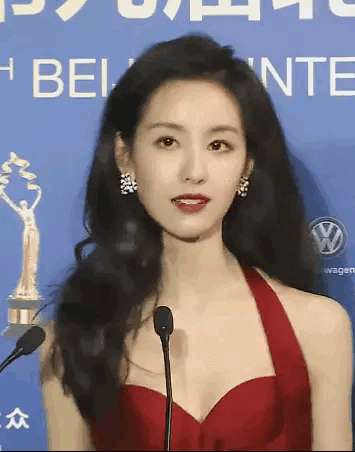 倪妮|都是同样一颗头，为啥倪妮是“高级感”，她就得被嘲“胖头鱼”啊？！