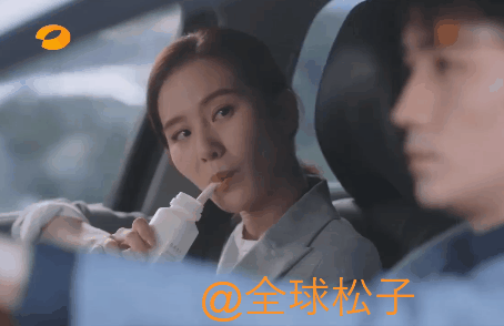 刘诗诗|“刘诗诗撒娇”登娱乐头条，向朱一龙撒娇被调侃挤眉弄眼演技尴尬