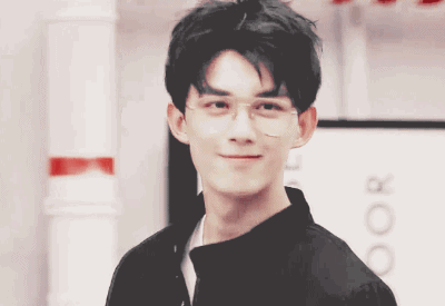 胡歌|滤镜红利第一人，明明剧中形象奇葩，却还是直男心中的好感度NO.1？