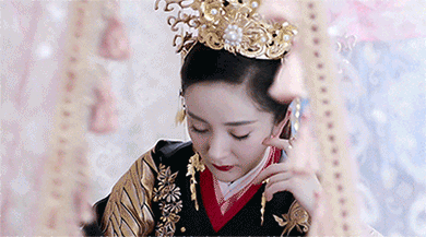 古装剧中美腻的步摇冠杨幂荷花美哭但是和佟丽娅比不了惊艳