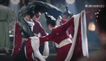 周冬雨|周冬雨也要演绝世大美人了？明明说过自己不合适啊！