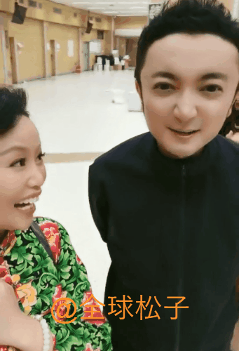 草帽姐|草帽姐录央视节目，美颜滤镜开得太大，尼格买提脸都变形了