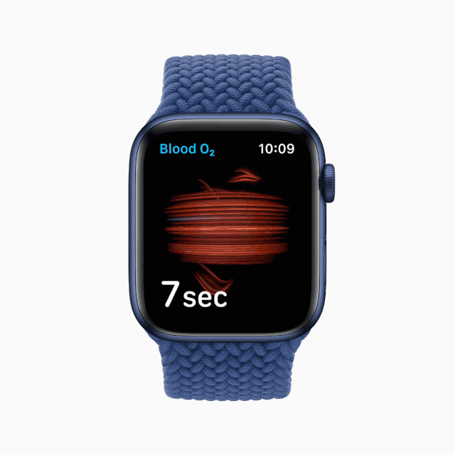除了全新的红,蓝两个表盘(和与之搭配的表带),这次apple watch 6的