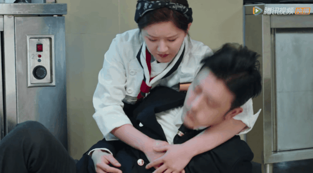 赵露思|赵露思新剧开播，预告即精华，正片还不如海报，辱智的假糖吃不下