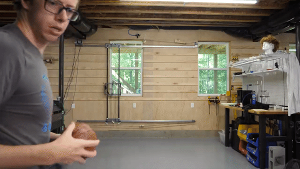 shane|闭着眼睛都能投进！3D遥感、轨迹追踪，这个小哥做了个“百发百中”篮球框