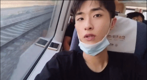 网红|就这张脸，在热搜挂了一天？