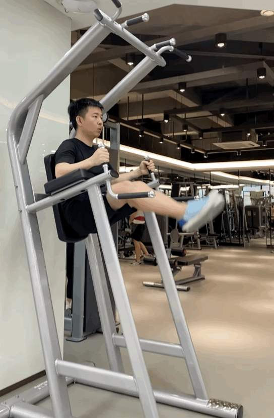 李湘:一个拥有腹肌的美食博主,40岁仍像20岁的乘风少年!_腾讯新闻