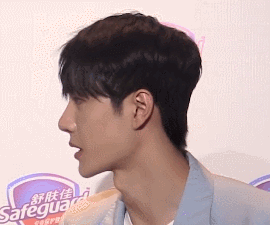 王一博|王一博曝两部新戏播出时间，太执着透露想要的角色，称可惜没到手