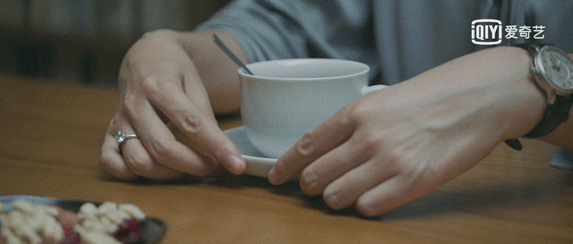 谭卓|败给周冬雨，她仍是我眼里的年度最佳