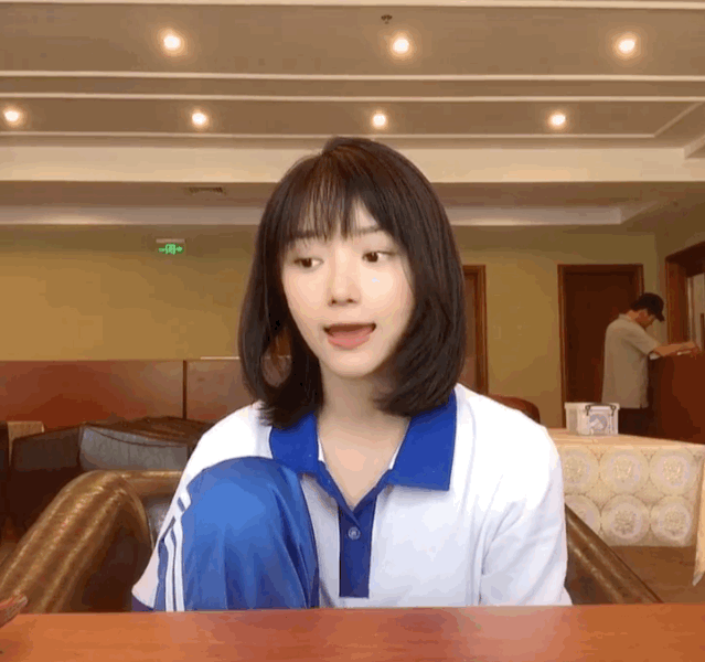 卜冠今|她要真长这样就好了……