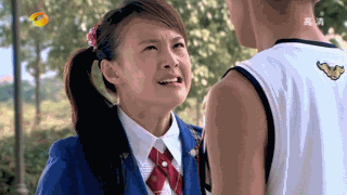 郑爽|郑爽安慰被丈夫推下悬崖孕妇，有什么好嘲的吗？