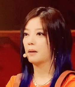 陈宥维|陈宥维因粉丝喊不行就拒绝与女演员拥抱，赵薇直接翻白眼