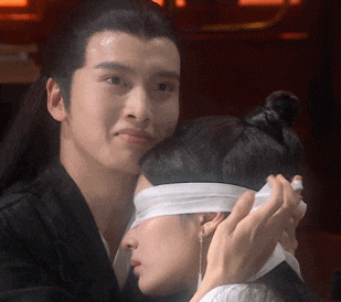 陈宥维|陈宥维因粉丝喊不行就拒绝与女演员拥抱，赵薇直接翻白眼