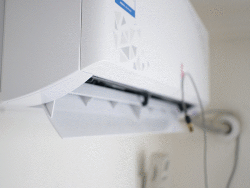 睡眠|睡觉时脑袋应该朝哪？网上众说纷纭究竟哪个可信？