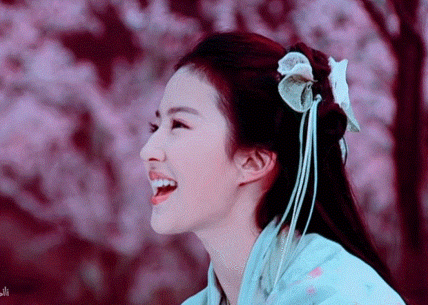 杨幂|年纪大＋演戏烂＝你们也知道快糊了？