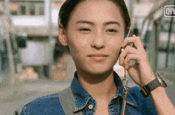 张柏芝|张柏芝这连环的爆炸消息，不值得一个热搜吗？