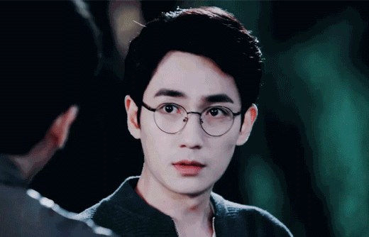 朱一龙|朱一龙事件再升级！站姐脱粉回踩晒未修生图，秃头水桶腰惨不忍睹