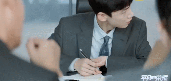 职场剧|他没能成为爆款，是国产剧的损失