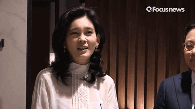 李富真|真正的白富美在干嘛？跟亲兄弟抢家产