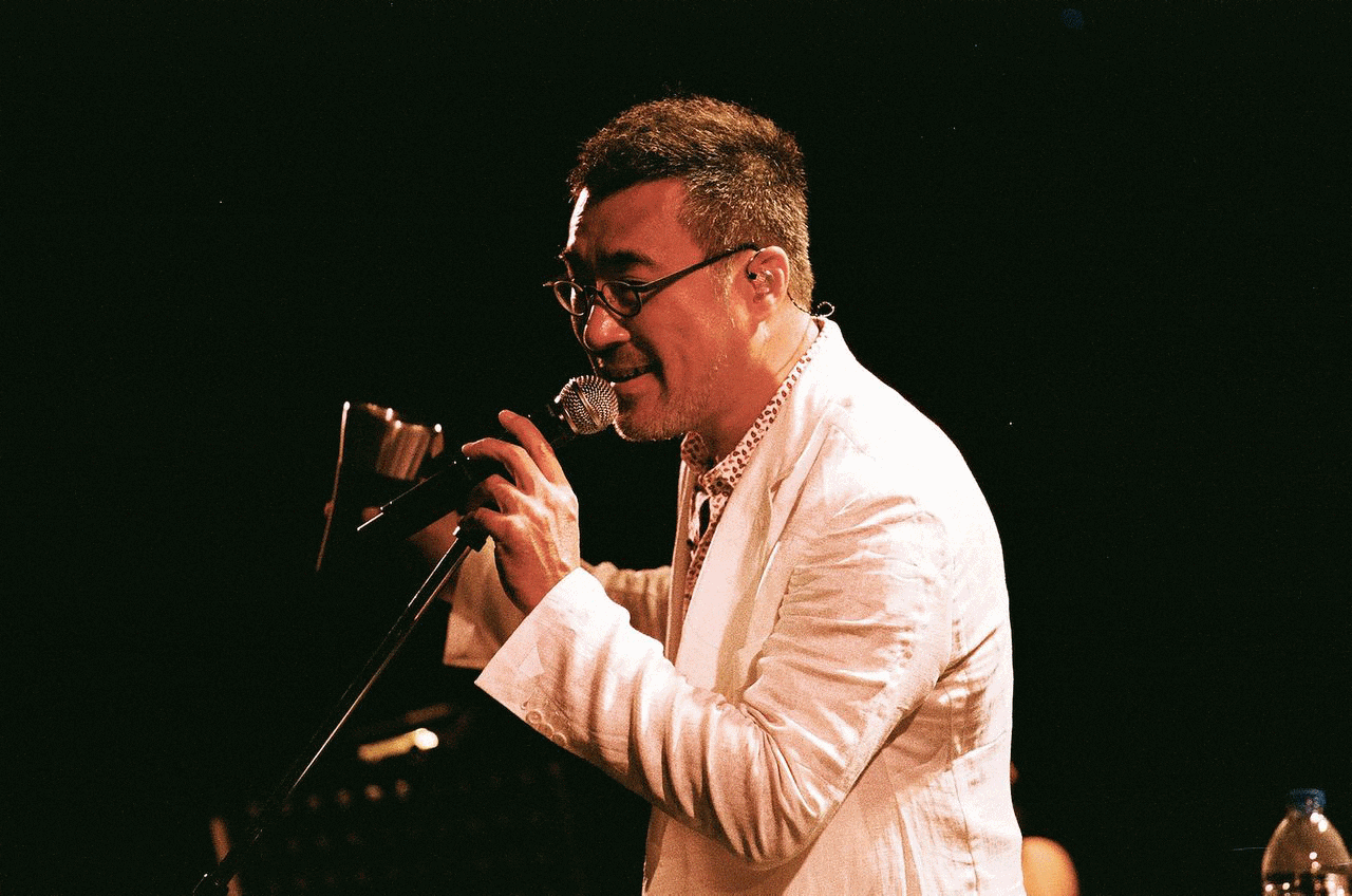 音乐人|收入比保洁员低、走红比登天难，他们堪称娱乐圈炮灰…