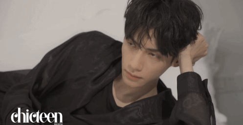 罗云熙|他是娱乐圈最大谜团：帅到惨绝人寰，为什么老被女人抛弃？