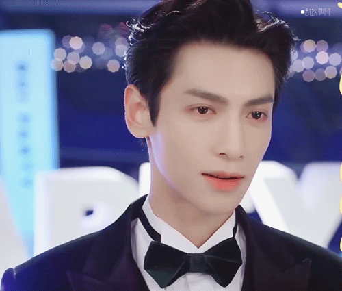 罗云熙|他是娱乐圈最大谜团：帅到惨绝人寰，为什么老被女人抛弃？