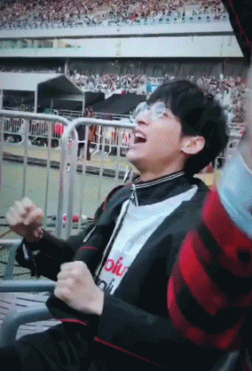 罗云熙|他是娱乐圈最大谜团：帅到惨绝人寰，为什么老被女人抛弃？